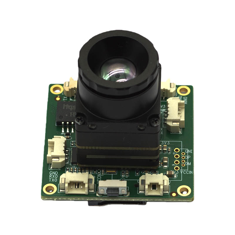 What are the primary advantages of using a CVBS interface for FPV drone thermal imaging?
